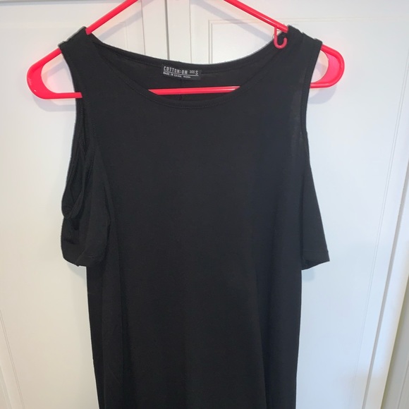 Cut out shoulder tee shirt dress - Picture 2 of 2